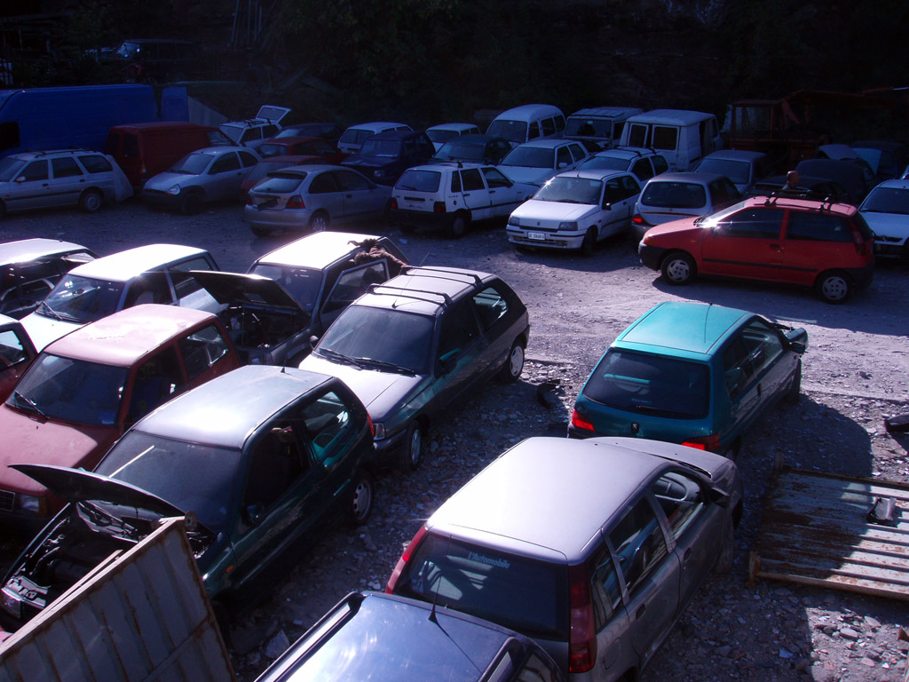 AUTODEMOLIZIONE MANGINI di Mangini Pierangelo